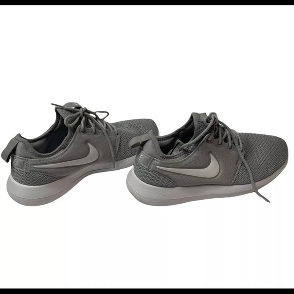 Nike Womens Roshe Two 844931-009 Gray White - Picture 4 of 5